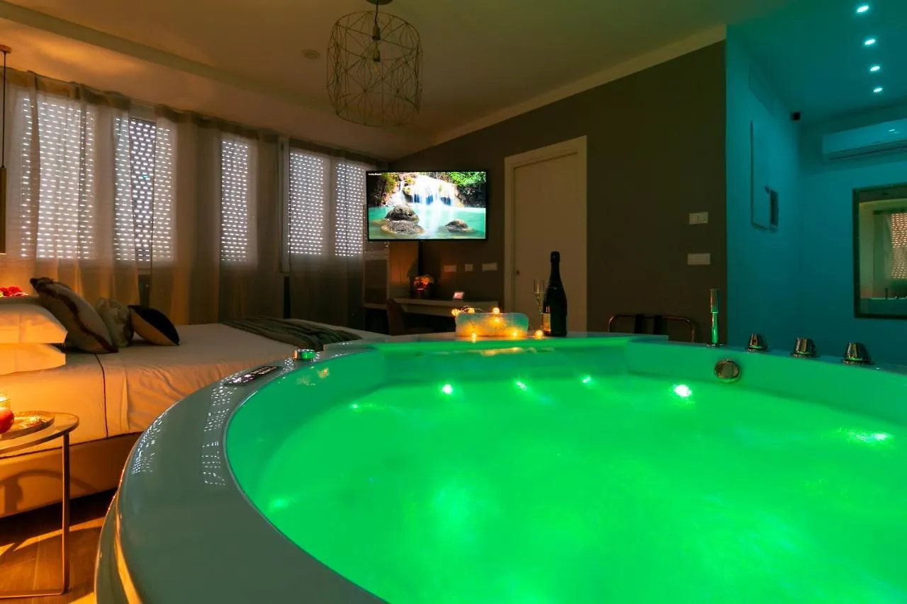 Guest house 4 Star Suite Spa - Self Check-In Bologna