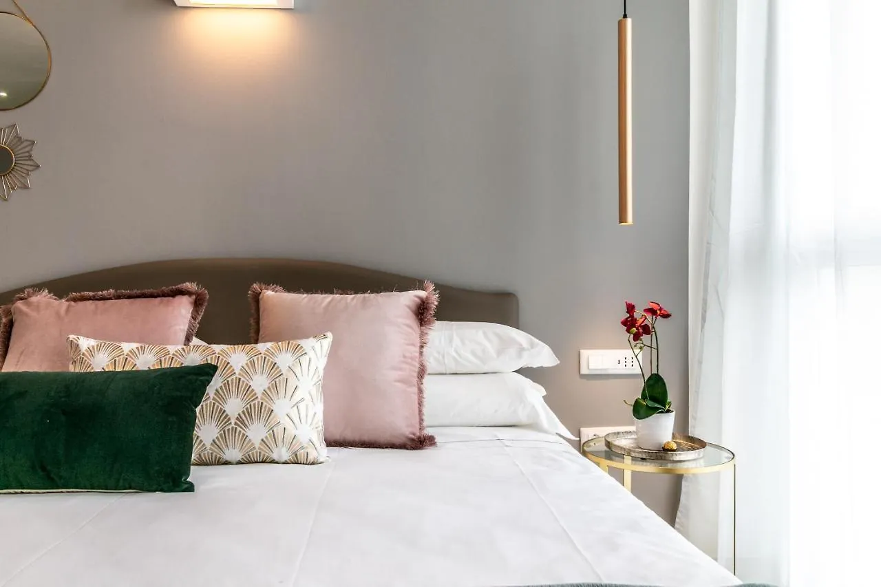 4 Star Suite Spa - Self Check-In Bologna Italy