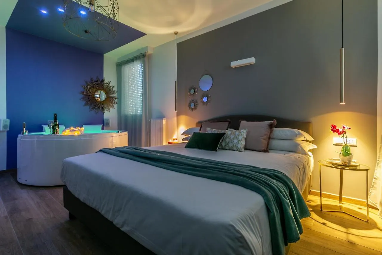 Guest house 4 Star Suite Spa - Self Check-In Bologna Italy