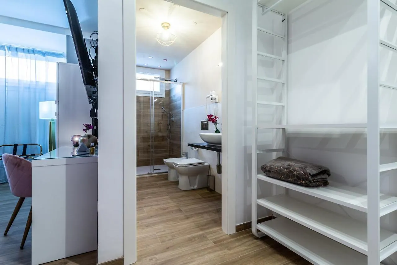 4 Star Suite Spa - Self Check-In Bologna 0*,