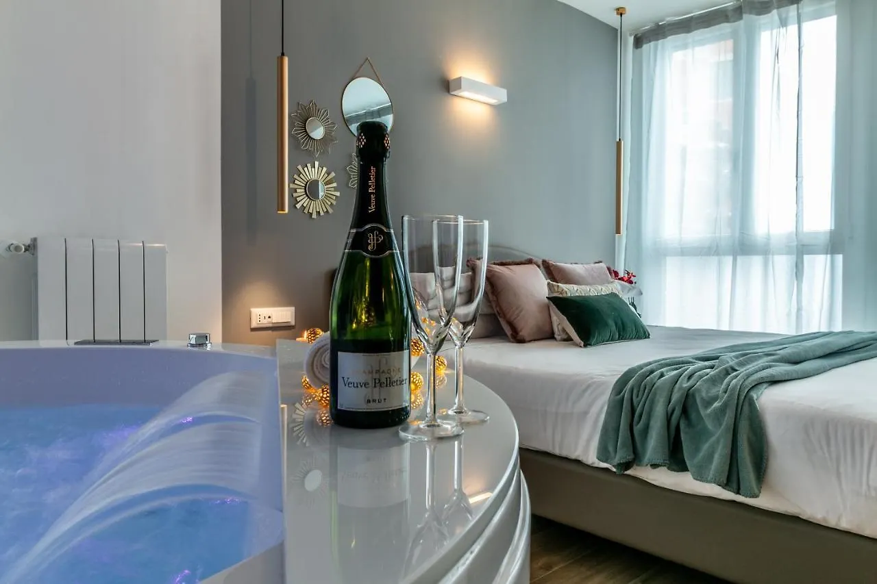 4 Star Suite Spa - Self Check-In Bologna Guest house