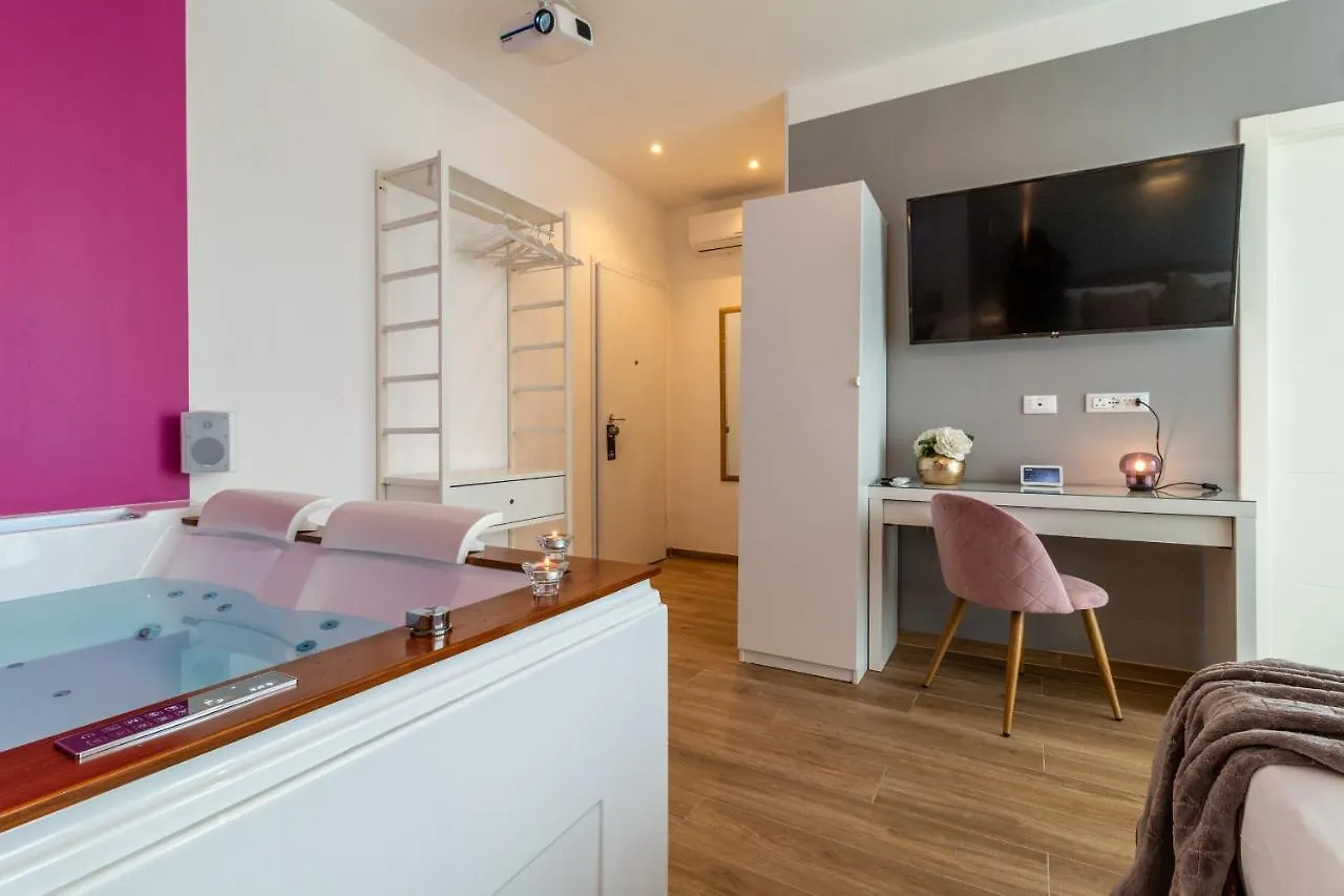 4 Star Suite Spa - Self Check-In Bologna Guest house