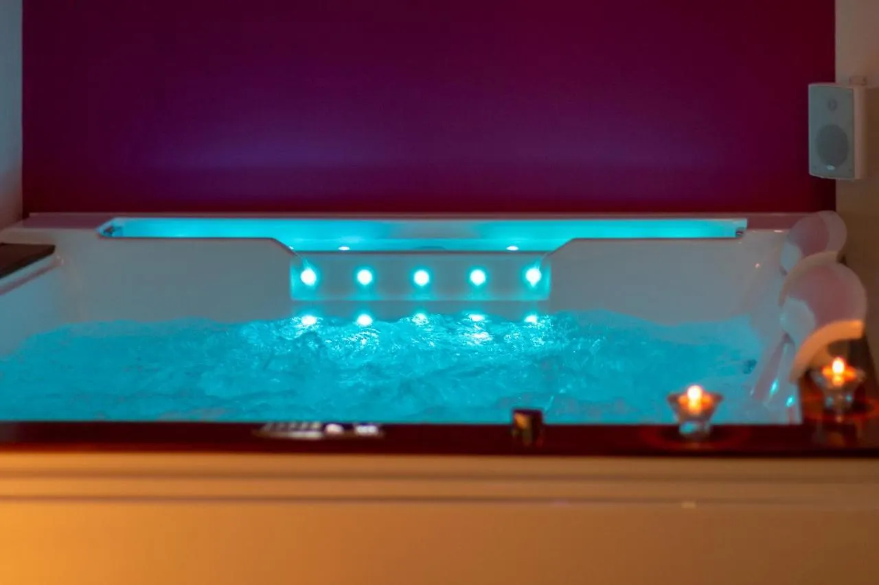 Guest house 4 Star Suite Spa - Self Check-In Bologna Italy