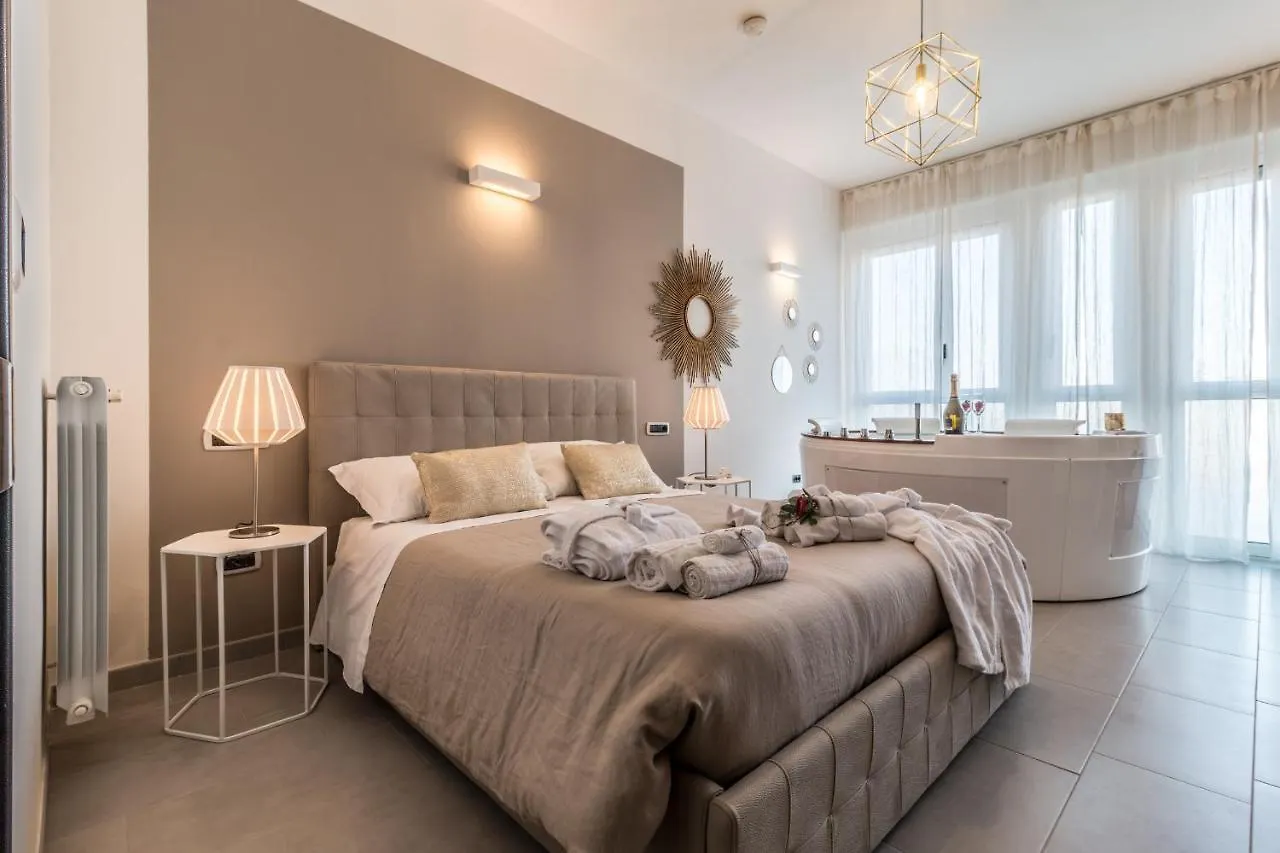 Guest house 4 Star Suite Spa - Self Check-In Bologna